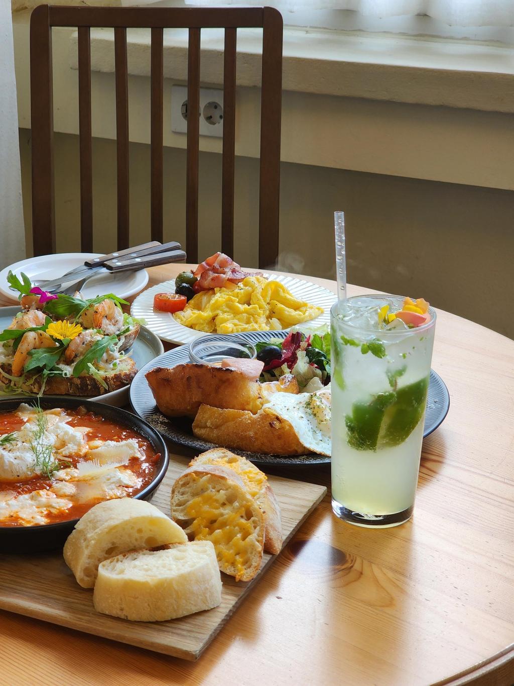 Lunch, Shopping and Sea Air: The Perfect Westbourne Girls’ Day Out