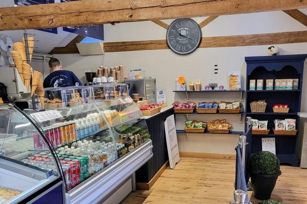Pamphill Dairy Farm Shop