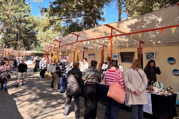 Westover Gardens ART & MAKERS MARKET - Bournemouth Markets