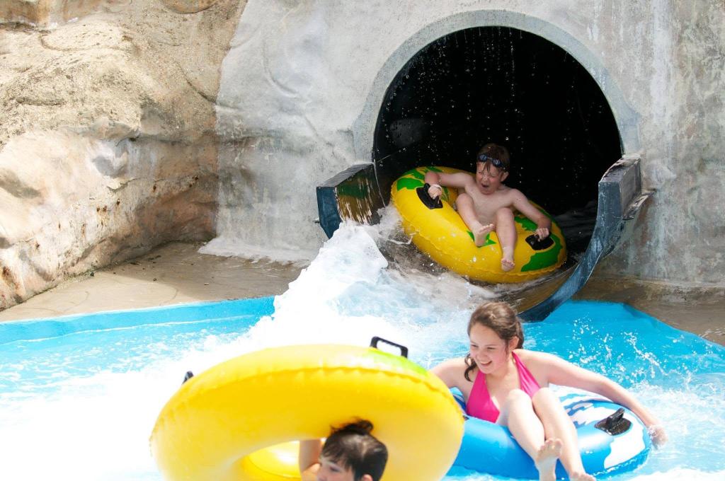 Splashdown Poole: Waterpark, Tickets & Visitor Guide
