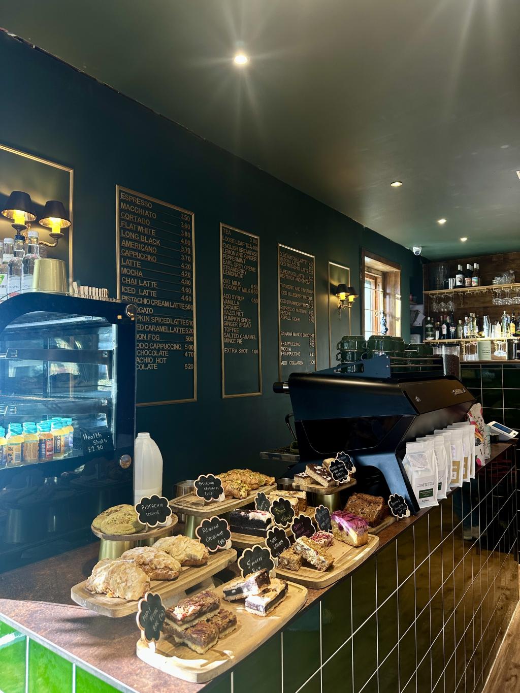 The Hutch Westbourne - Cafe, Bar & Party Venue