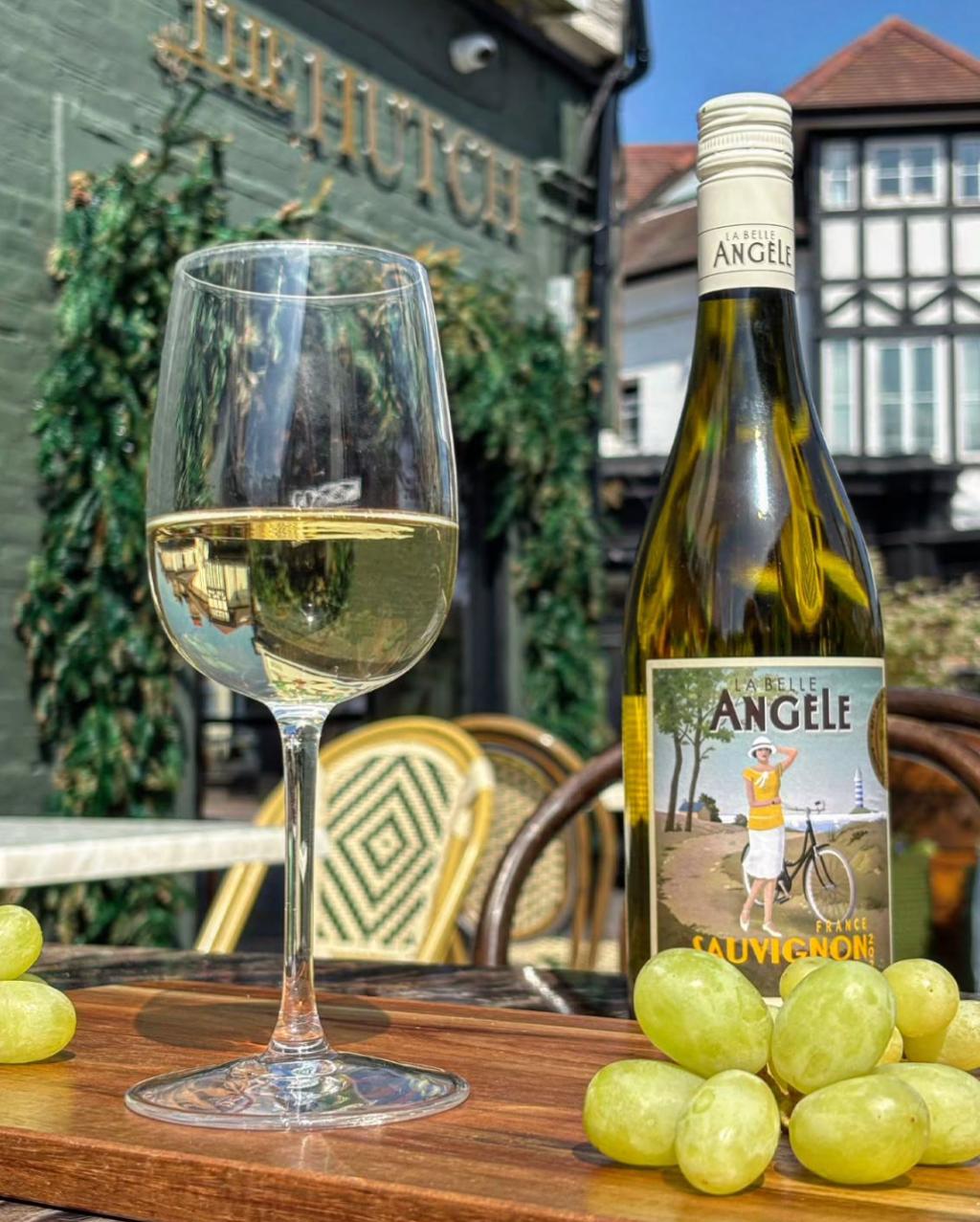 The Hutch Westbourne - Cafe, Bar & Party Venue