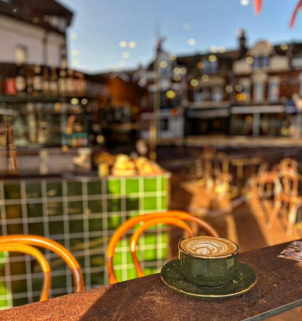 The Hutch Westbourne - Cafe, Bar & Party Venue