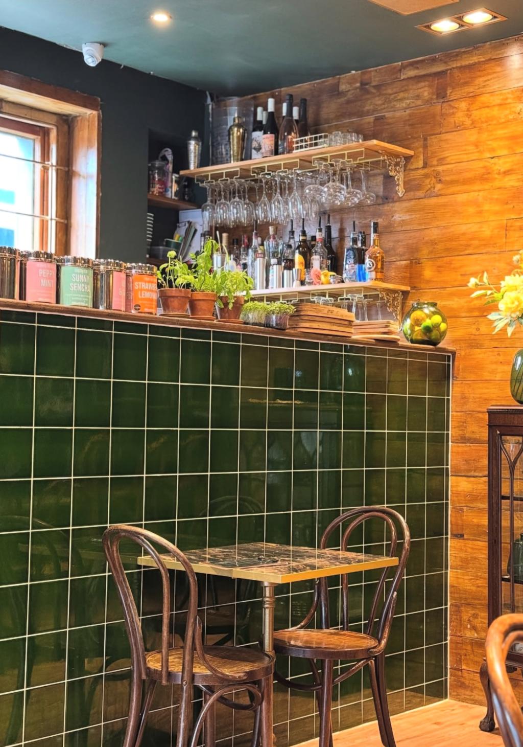 The Hutch Westbourne - Cafe, Bar & Party Venue