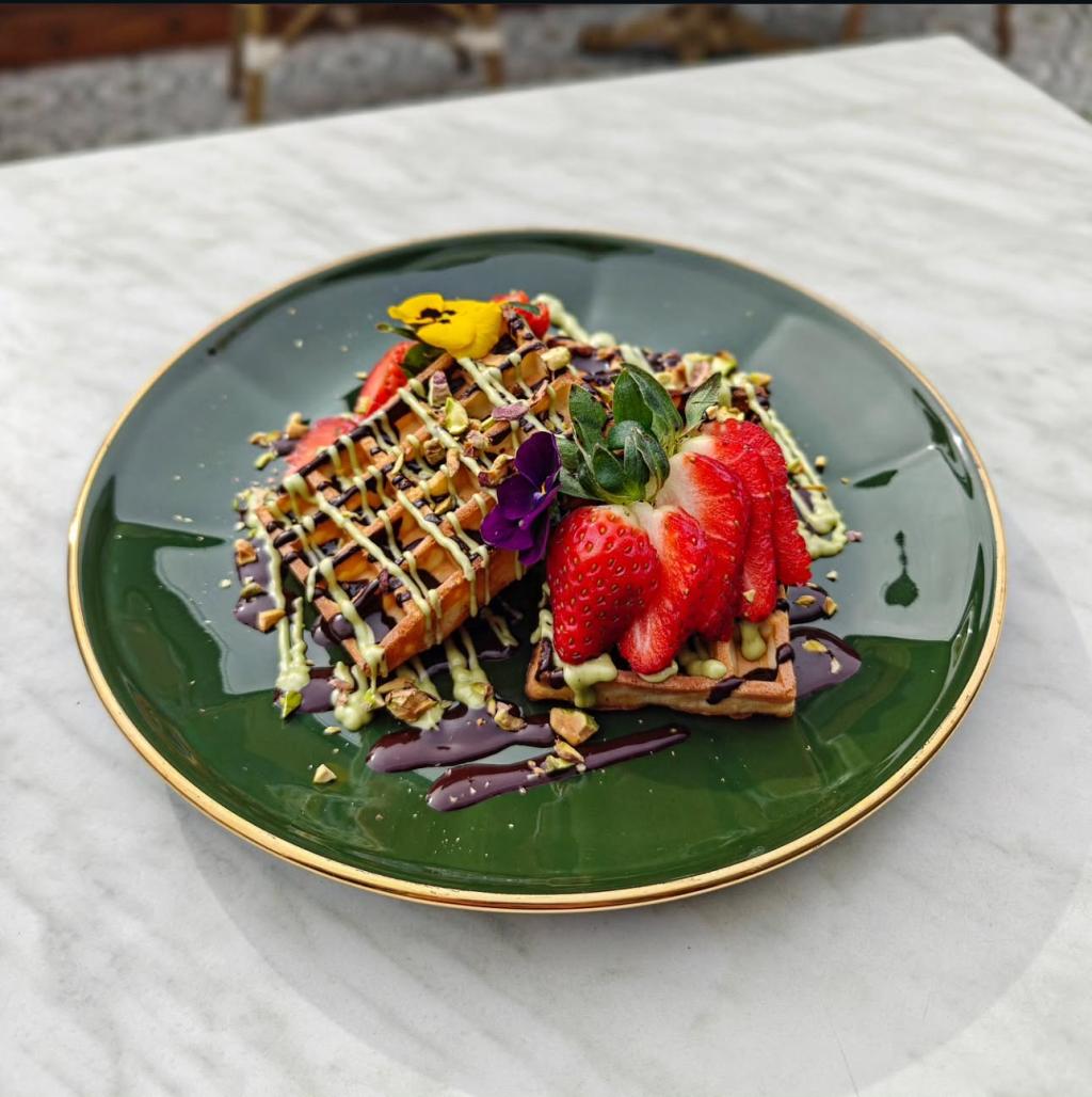 The Hutch Westbourne - Cafe, Bar & Party Venue