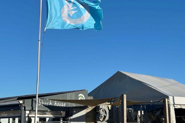Beach Walks & Lattes in Bournemouth