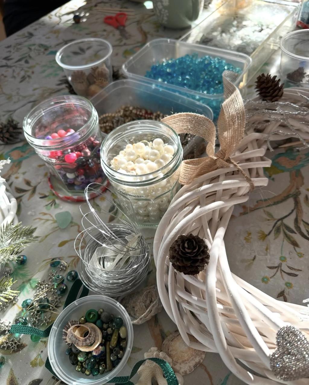 SPRING CREATIVE WORKSHOPS with Hillary’s Art Classes