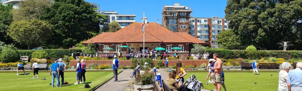 Poole Park Bowling Club | Lawn Bowls and Social Bowling in Poole