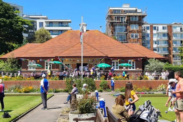 Poole Park Bowling Club | Lawn Bowls and Social Bowling in Poole