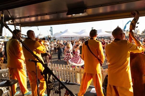Poole Goes Vintage