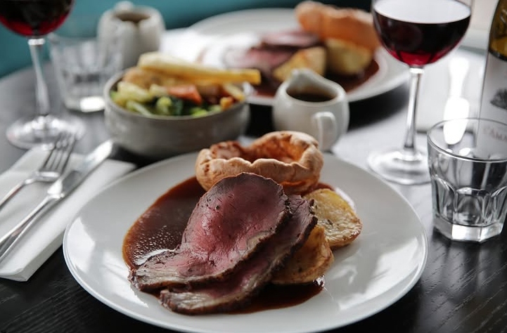 Traditional SUNDAY ROASTS in Christchurch