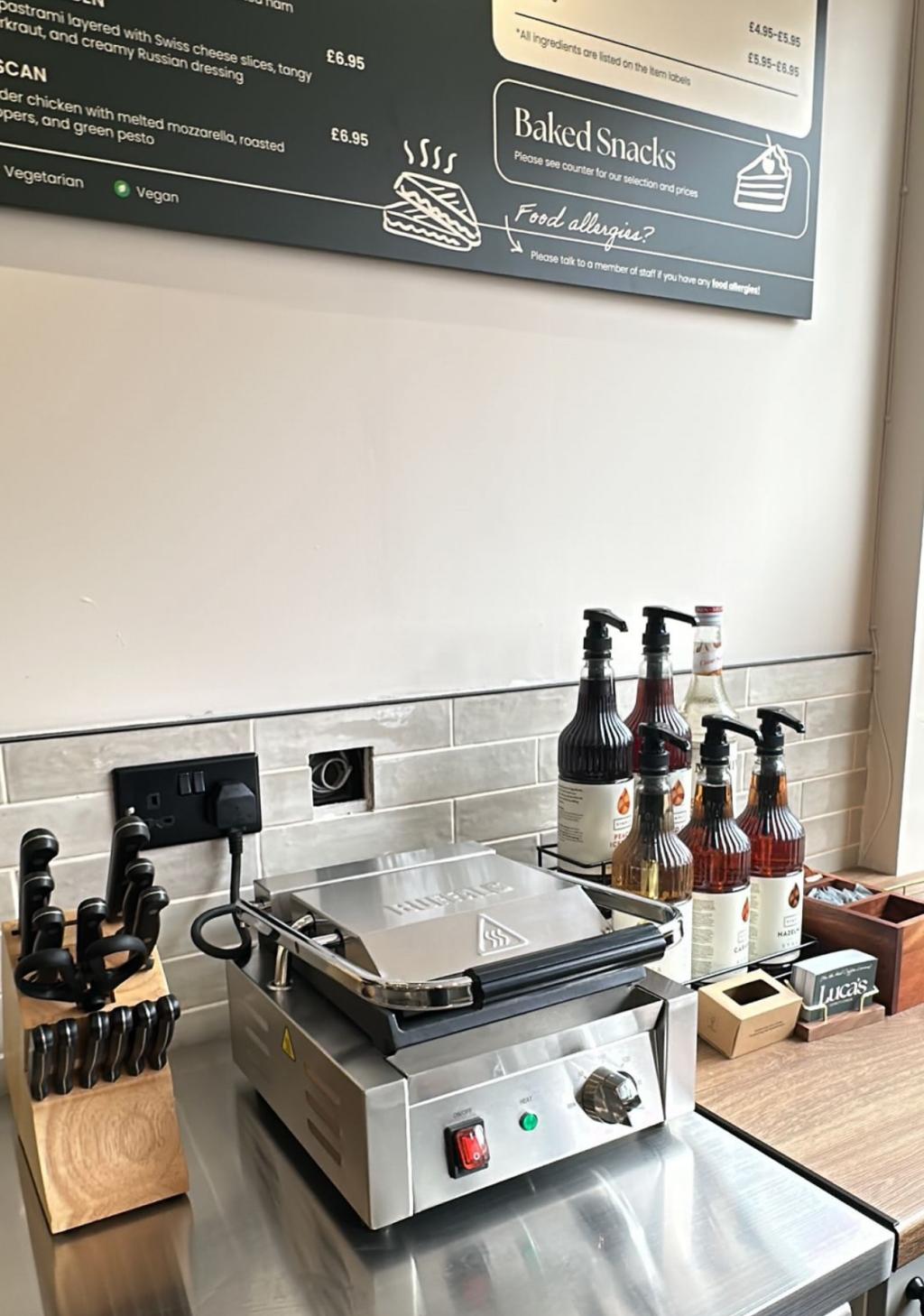 Luca’s Takeaway Café Westbourne