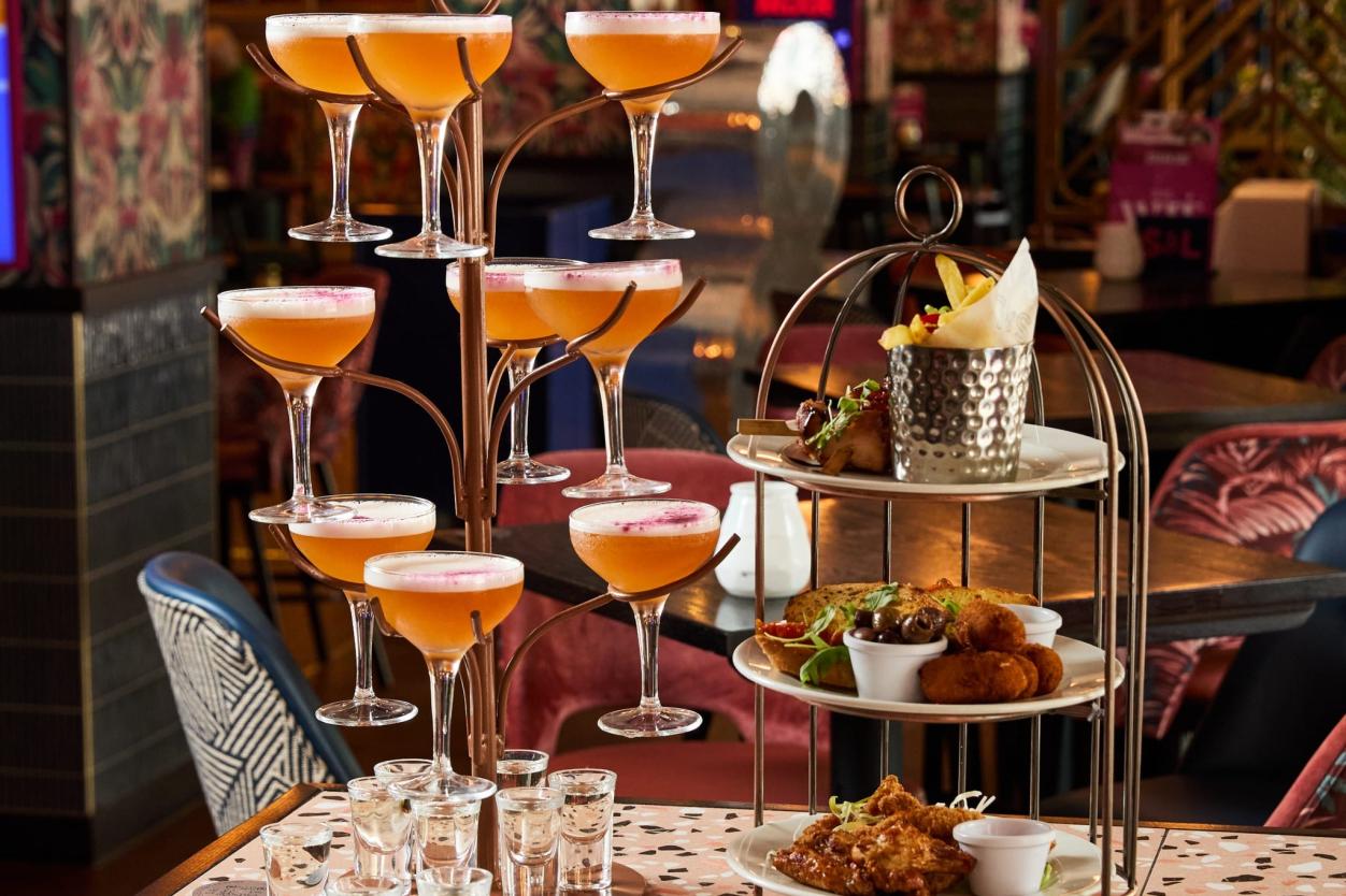 Your Guide to Bottomless Brunch at Slug & Lettuce Bournemouth