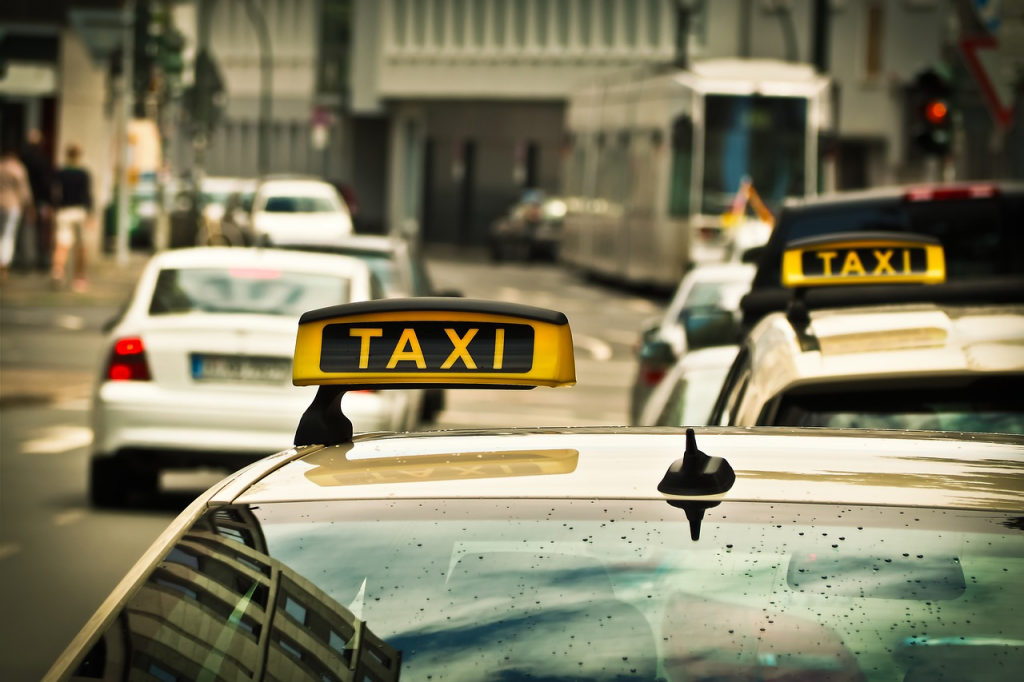 Compare Taxis & Airport Transfer Companies in Dorset