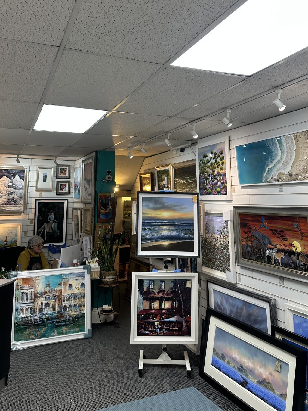 Courtenay’s Fine Art Westbourne - Art Gallery Bournemouth