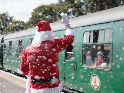 Christmas Events in Dorset 2026: Markets, Lights and Festive Days Out