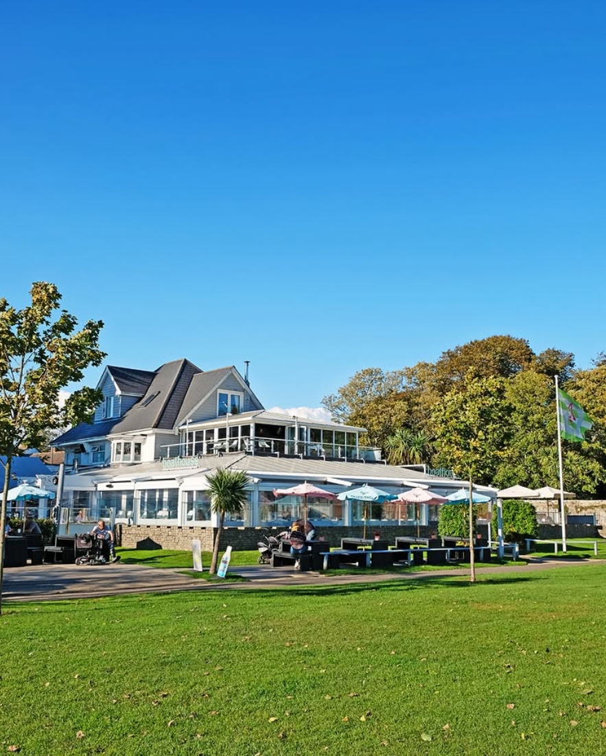 Visitor & Tourism Guide to Christchurch in Dorset