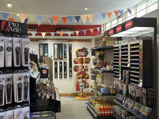 Overbury's Fine Art Supplies: Westbourne's Independent Art Shop for Creative Minds