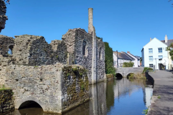 Christchurch Castle and Norman House