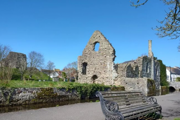 Christchurch Castle and Norman House