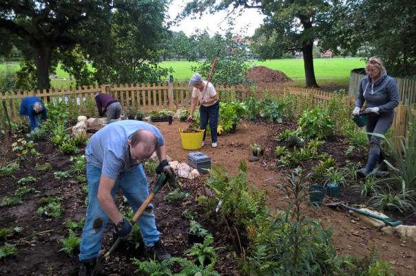 5 Clubs in Poole to Meet New People