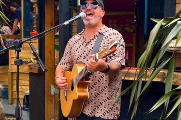 Weekly Live Music & Entertainment Guide in Christchurch Dorset