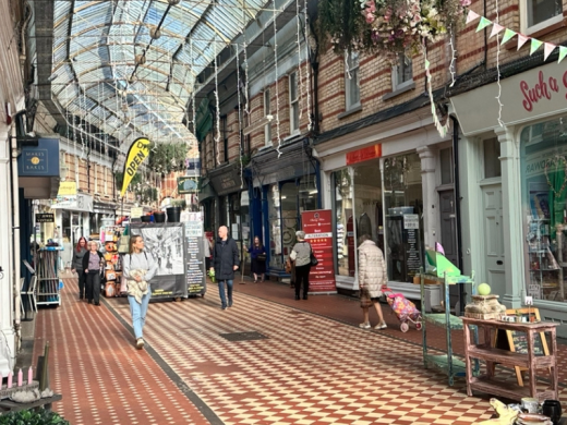 Independent Shopping in Westbourne: Boutiques, Gifts & Specialist Shops
