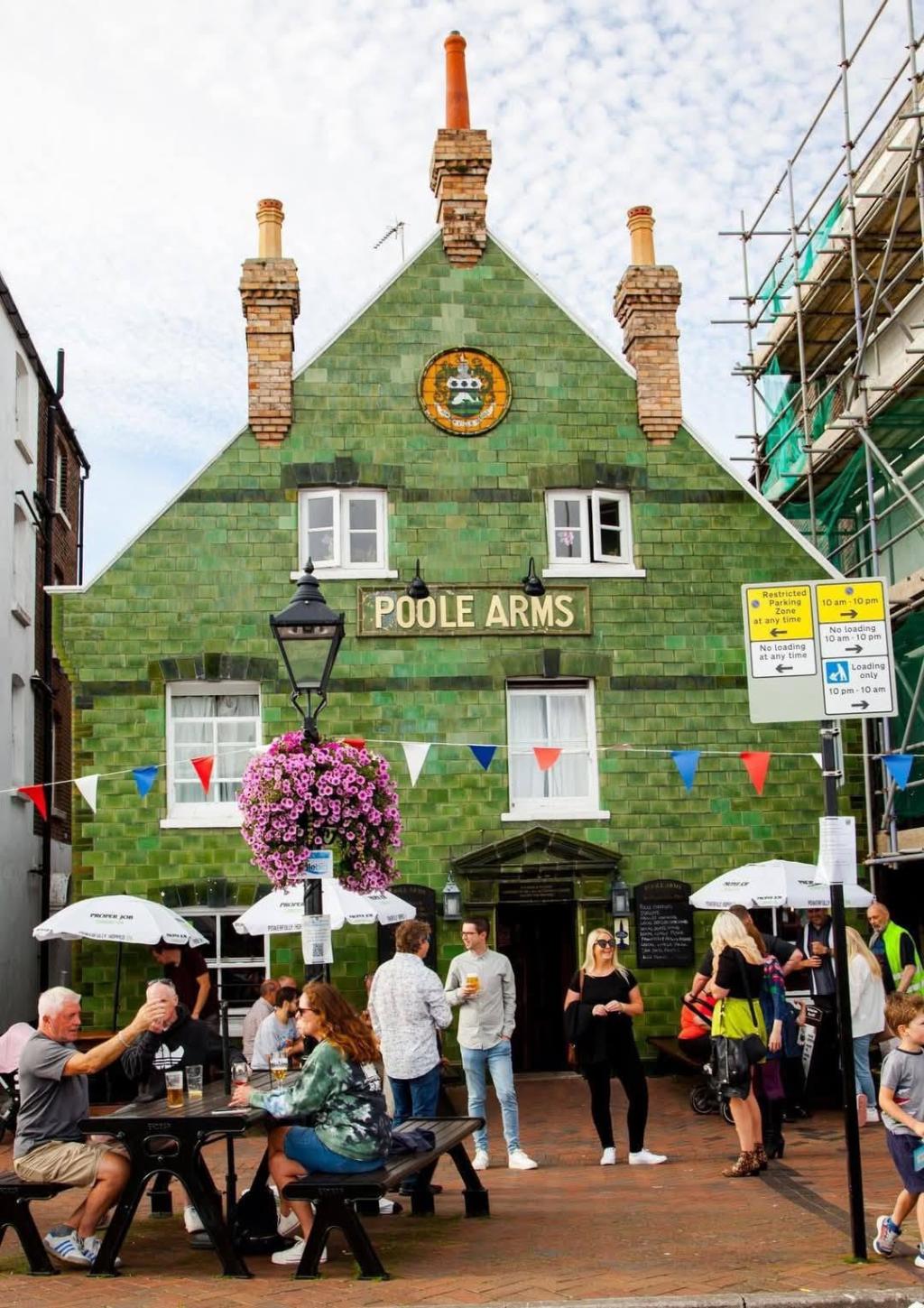 5 Poole Pubs Worth Visiting