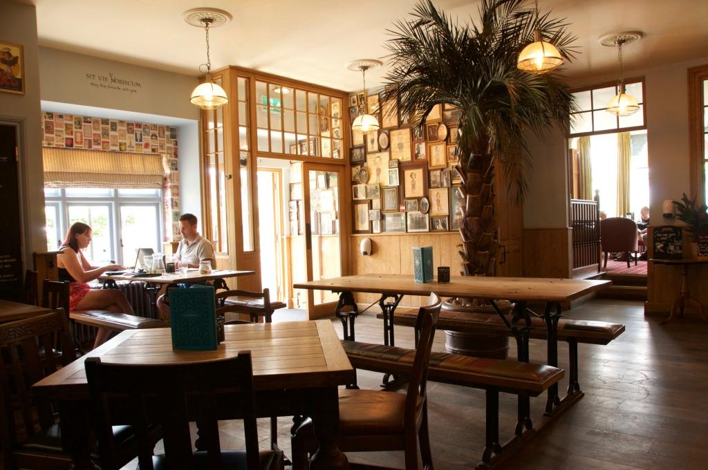 5 Poole Pubs Worth Visiting