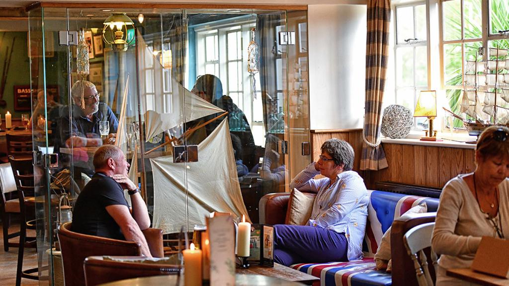 5 Poole Pubs Worth Visiting