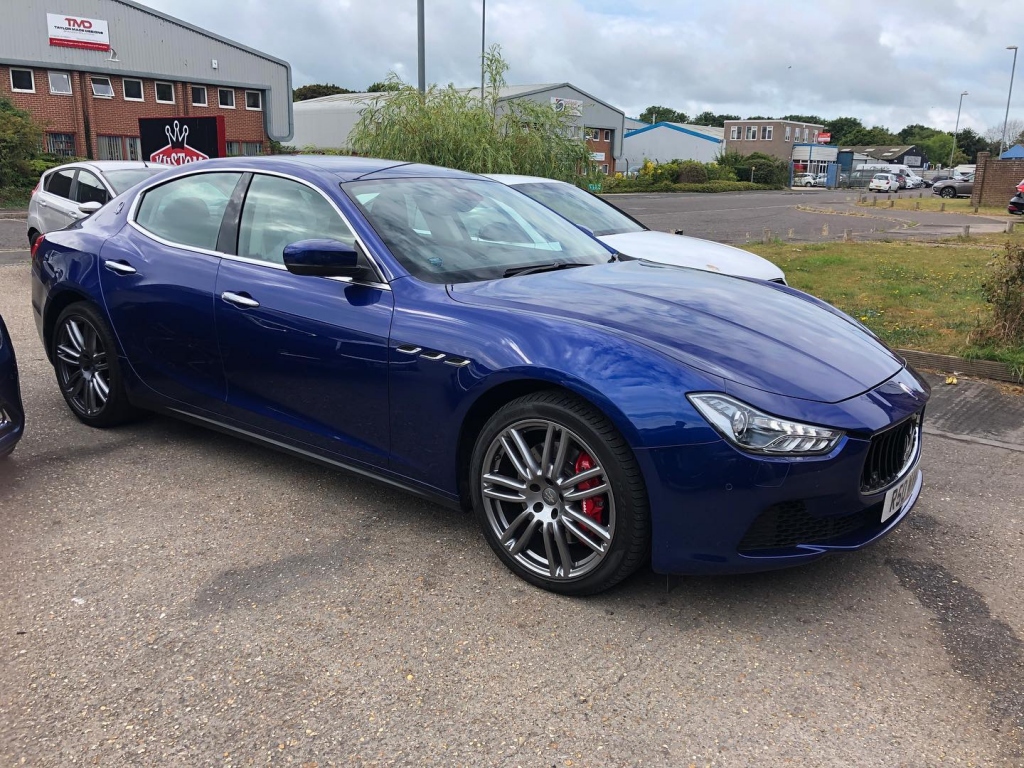 Kustom Kolors - Auto Refinishing & Car Body Repair Specialists