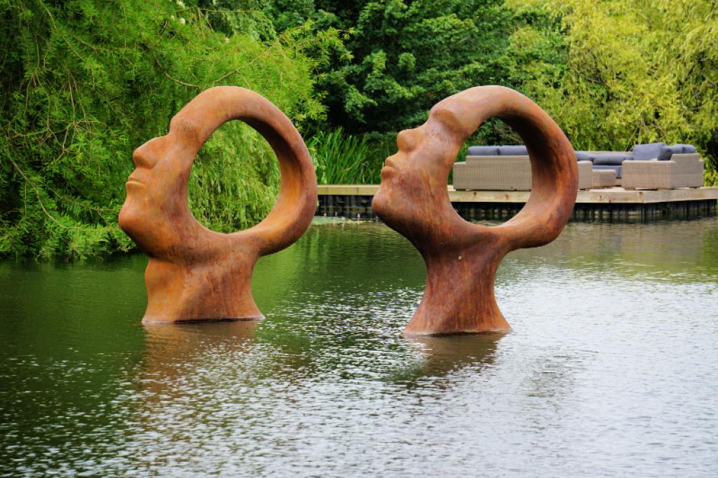 Sculpture by the Lakes: One of Dorset's Most Peaceful Escapes