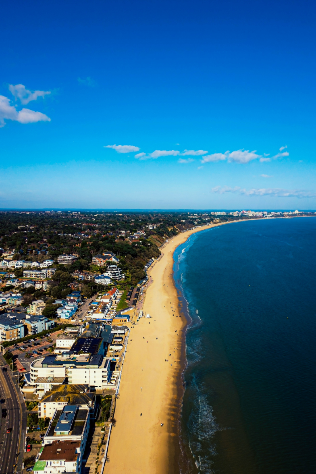 Moving to Poole: Costs, Areas and Everyday Life