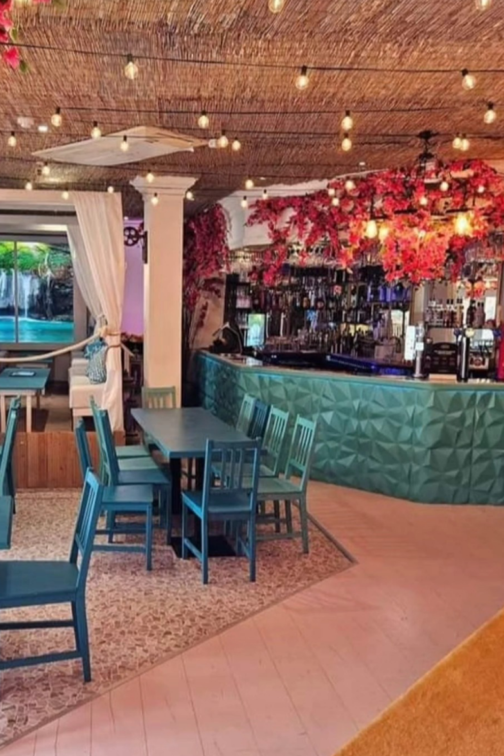 Top Bottomless Brunches in Bournemouth