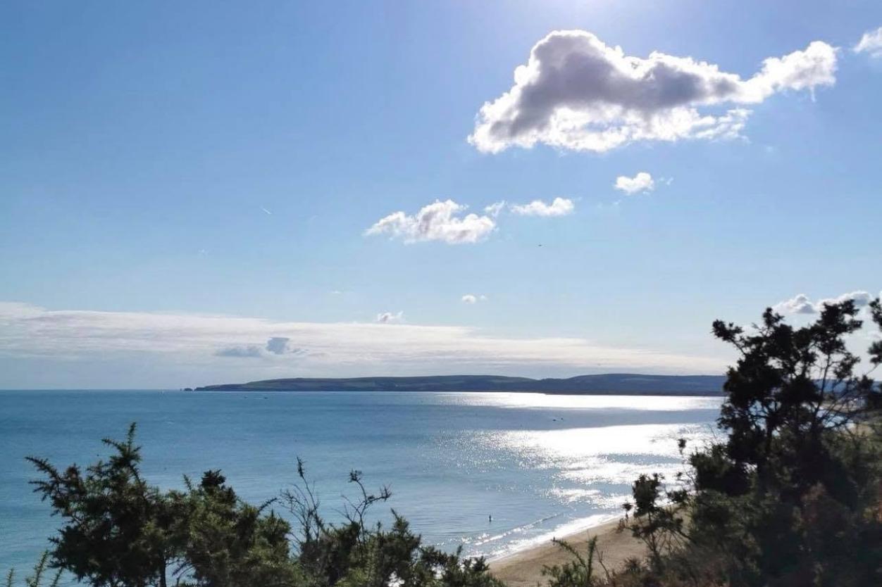 Branksome Chine Beach: Parking, Facilities & Visitor Guide