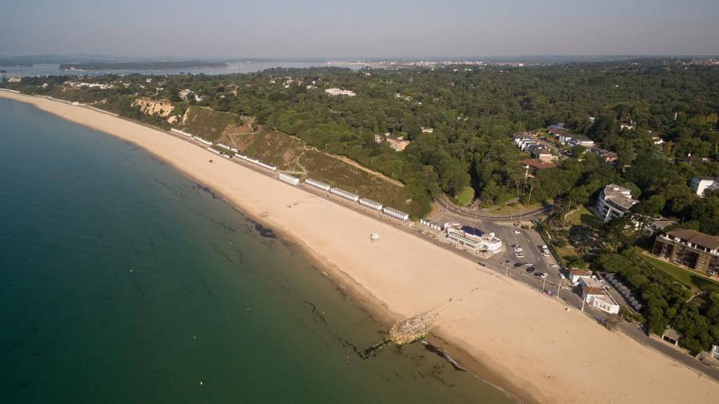 Branksome Chine Beach: Parking, Facilities & Visitor Guide