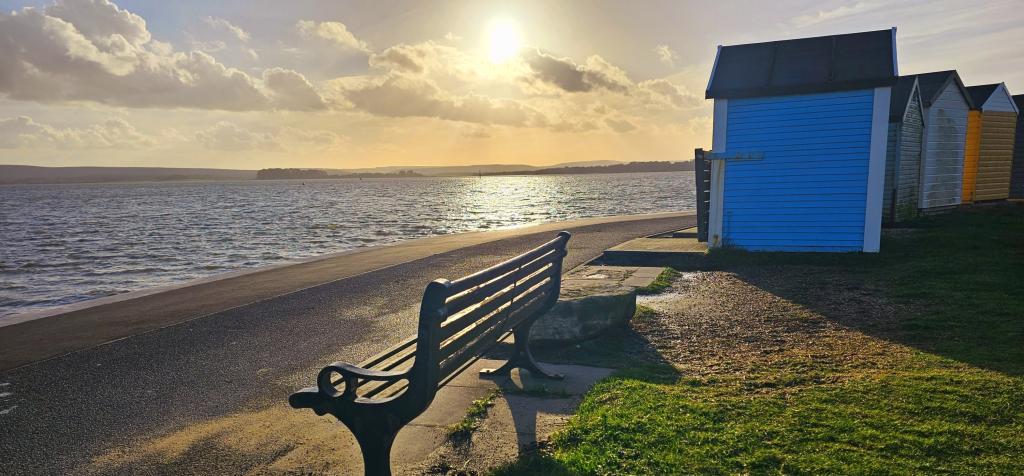 Hamworthy Park: Beach, Paddling Pool, Parking & Visitor Guide