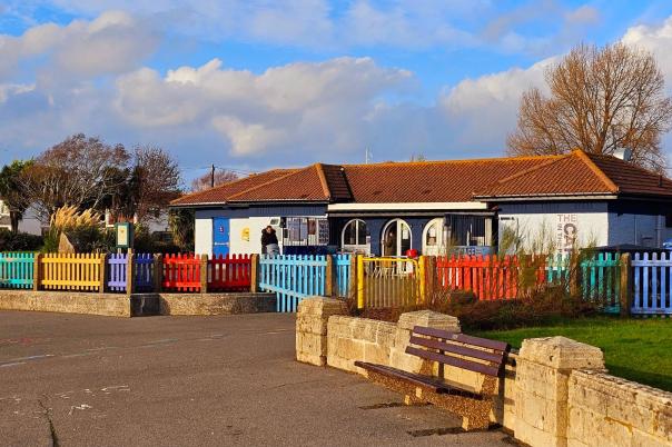 Hamworthy Park: Beach, Paddling Pool, Parking & Visitor Guide