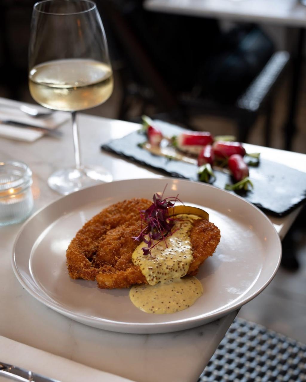 Book a ROMANTIC Valentine’s Dinner at Harveys Westbourne