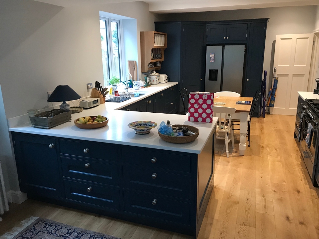 Doc's Fitted Furniture - Fitted Kitchens & Bedrooms