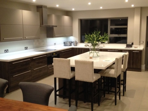 Doc's Fitted Furniture - Fitted Kitchens & Bedrooms