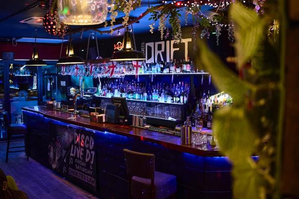 5 Nightlife Spots for Drinks, Music and Late Nights in Poole