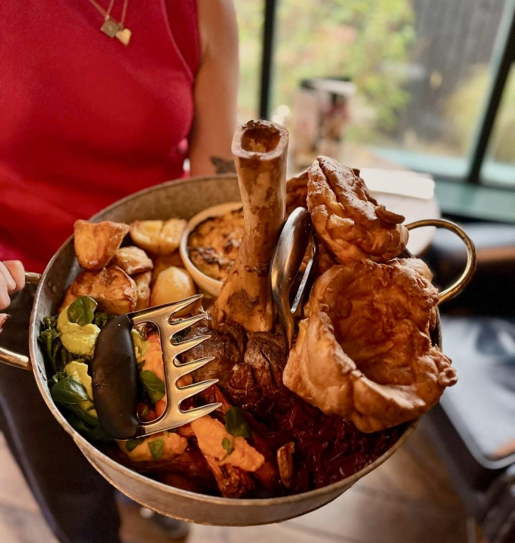 Sunday Roasts at The Libertine Westbourne