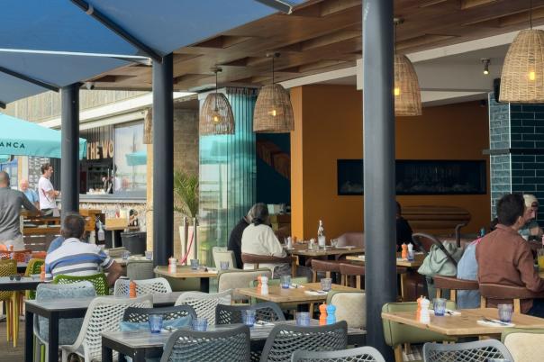 Breakfast by the Beach: Our Morning at the New-Look Urban Reef
