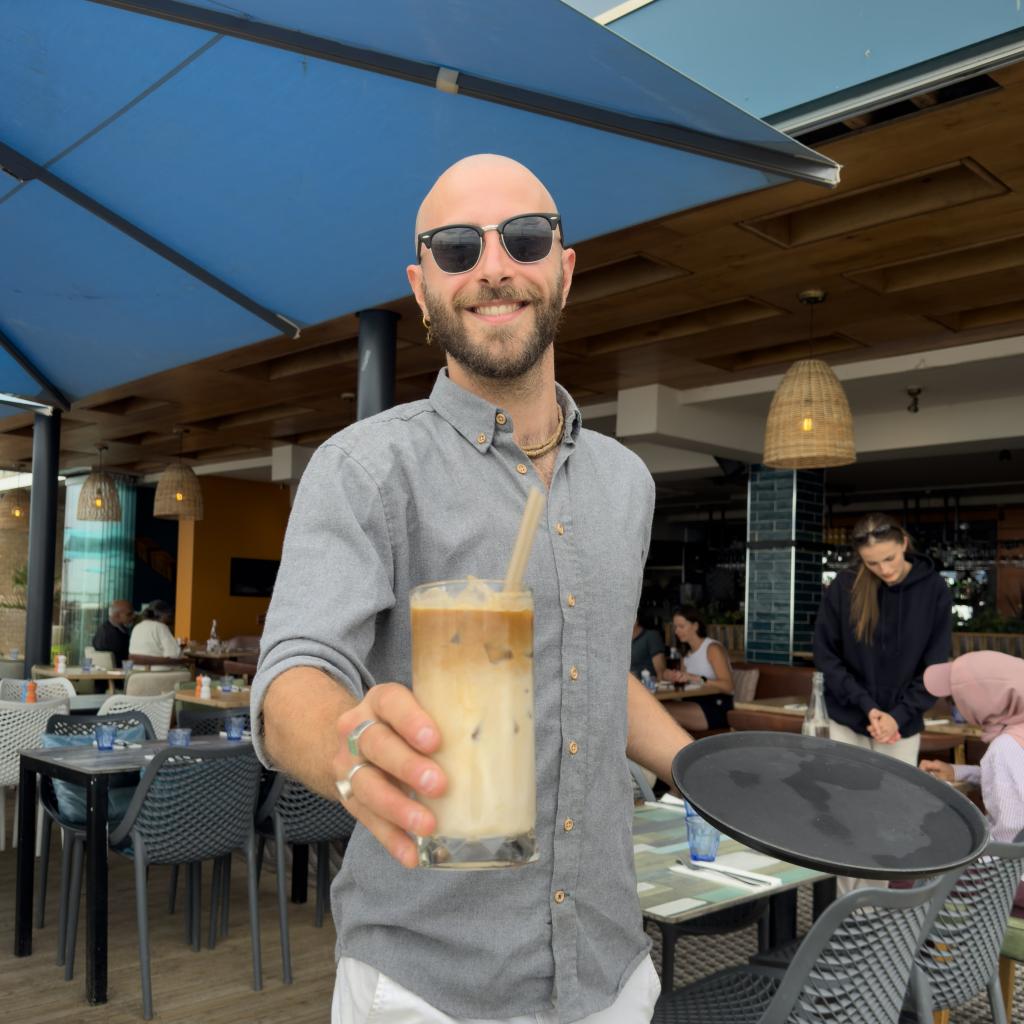 Breakfast by the Beach: Our Morning at the New-Look Urban Reef