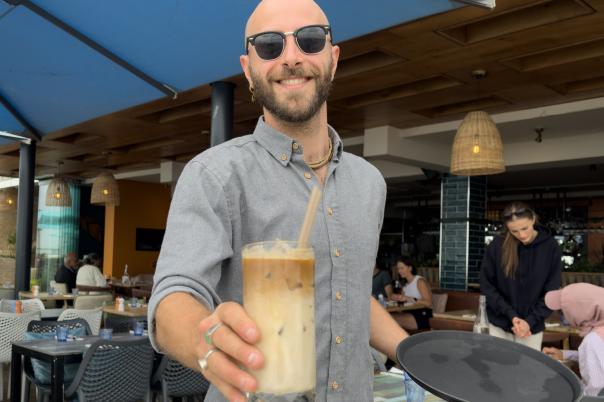 Breakfast by the Beach: Our Morning at the New-Look Urban Reef