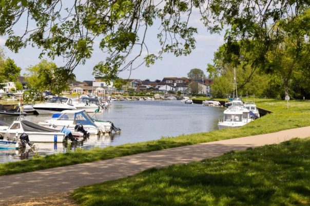 A Guide to Living in Southbourne: The Best Areas, Lifestyle and What to Expect