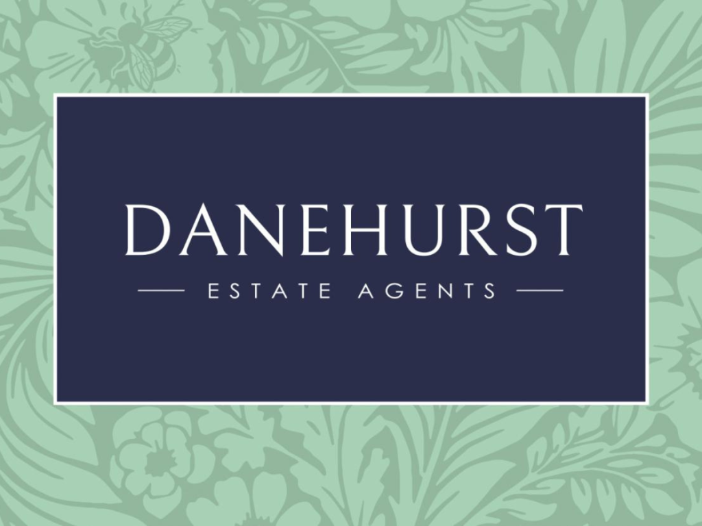 Selling a Distinctive Poole Home: How to Choose the Right Estate Agent