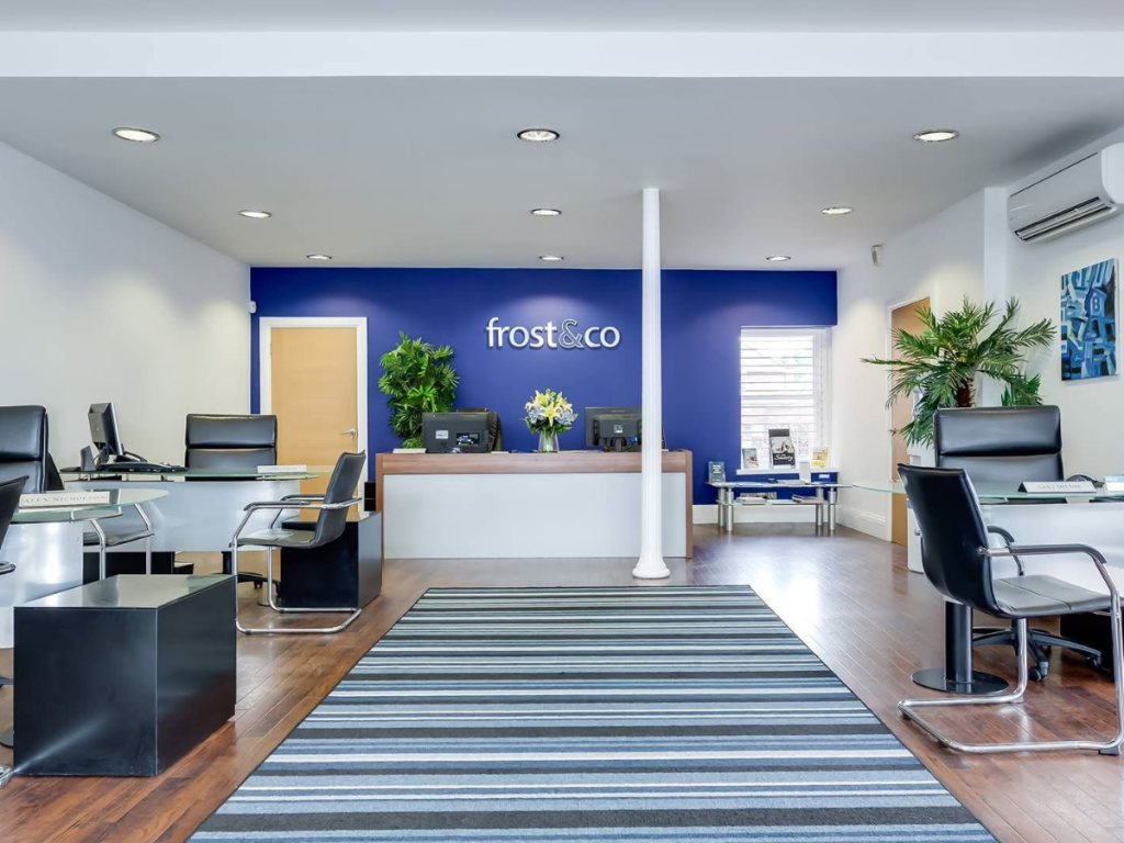 Selling a Distinctive Poole Home: How to Choose the Right Estate Agent