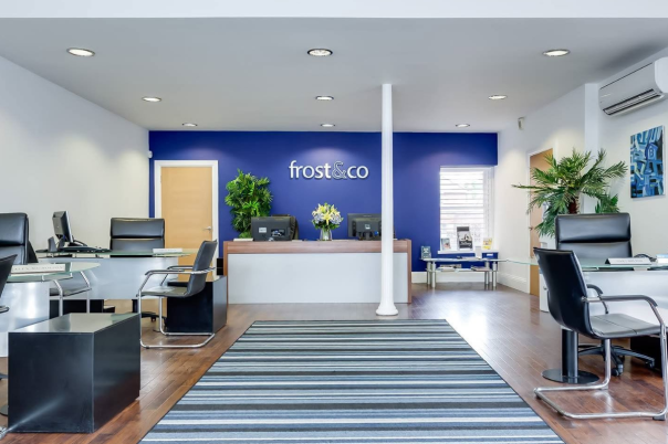 Selling a Distinctive Poole Home: How to Choose the Right Estate Agent